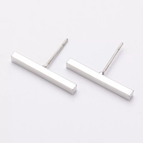 Simple Minimalist Bar Earrings 1/2" Silver - Picture 2 of 3